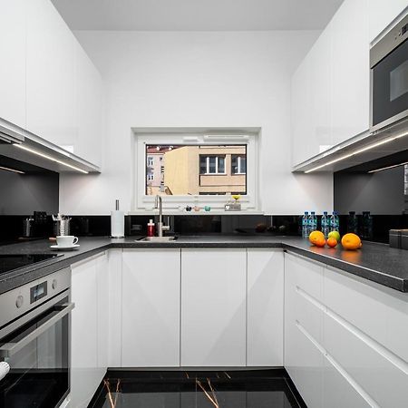 Your Apartments Okrzei 12 วอร์ซอ ภายนอก รูปภาพ