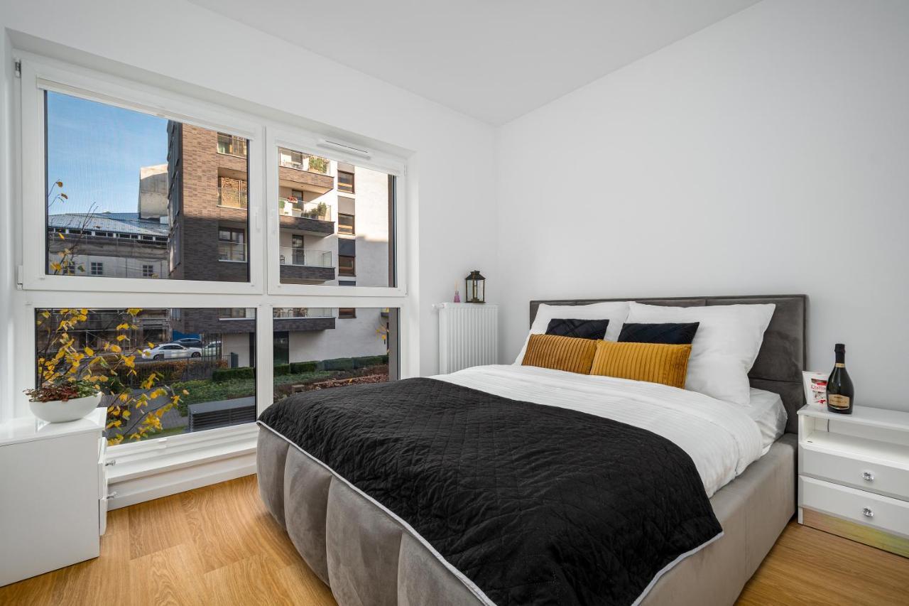 Your Apartments Okrzei 12 วอร์ซอ ภายนอก รูปภาพ