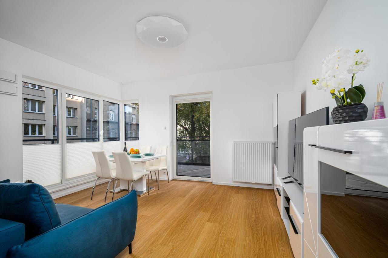 Your Apartments Okrzei 12 วอร์ซอ ภายนอก รูปภาพ